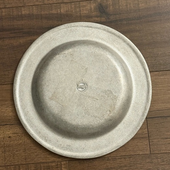 Wilton Armetale American Inspirations Engraved 9.25” Plate - Picture 6 of 7